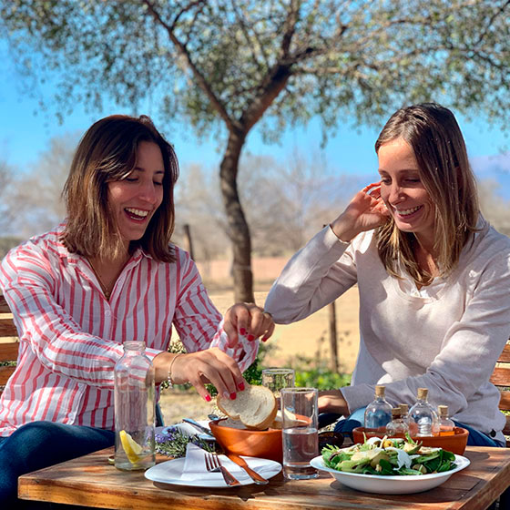 Hortensia Arias y catalina Furlong