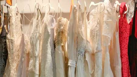 Novias con recuerdo, vestidos de novia y de fiesta