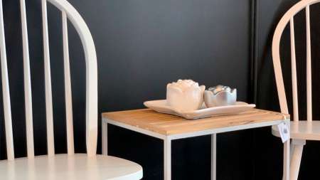 Muebles de oficina y hogar y deco; escritorios, sillas, mostradores, sillones