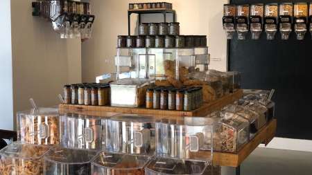 Market saludable con productos orgánicos, para veganos, celíacos, intolerantes a la lactosa y coci