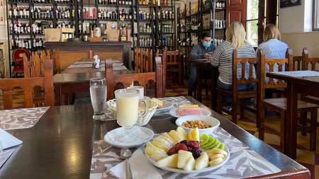 empandas, almacen, restaurant, comida regional, casa chicoana, salta