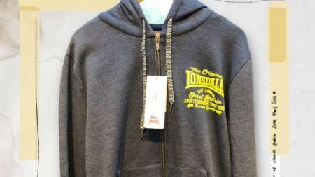 cajas personalizadas con ropa y accesorios de deporte. envíos a todo el país