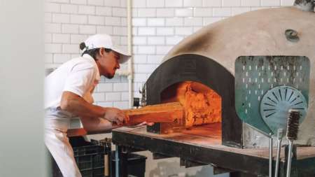 Pizza napoletana y birra en Salta