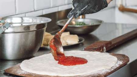 Pizza napoletana y birra en Salta