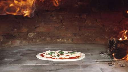 Pizza napoletana y birra en Salta