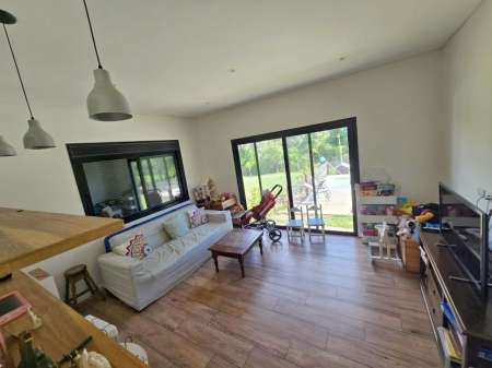 Linda casa en barrio privado en San Lorenzo Chico