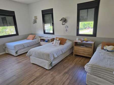Linda casa en barrio privado en San Lorenzo Chico