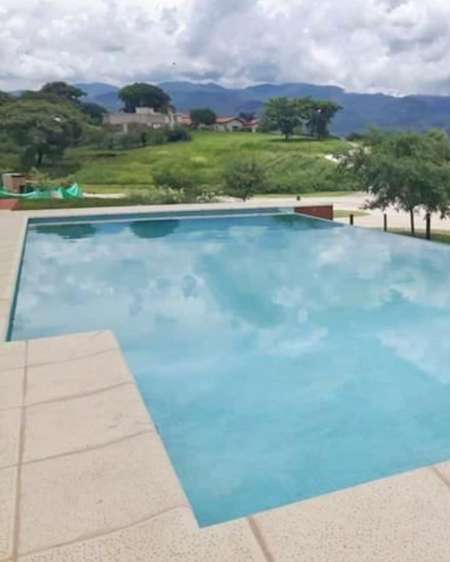 Linda casa en barrio privado en San Lorenzo Chico