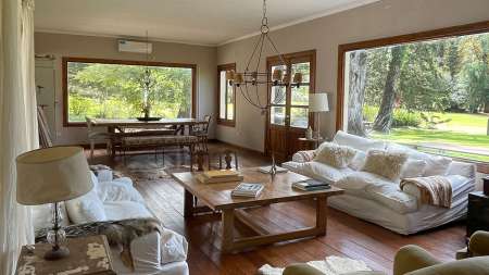 Venta: casa rodeada de verde en exclusivo club de campo