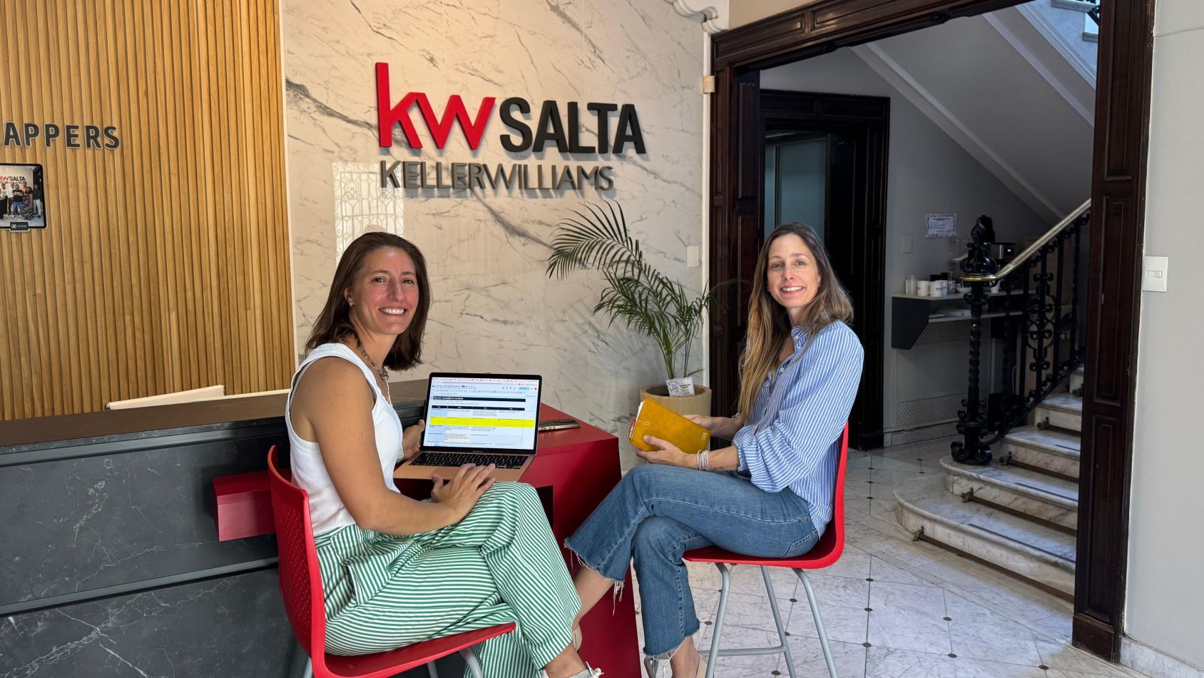 Hortensia Arias y Catalina Furlong en KWS